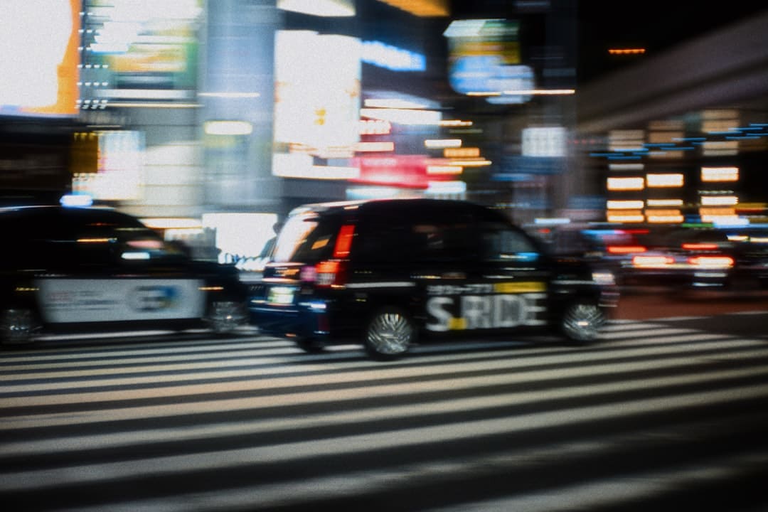 外交部发言人就泰国宪法法院判决佩通坦总理免去答记者问